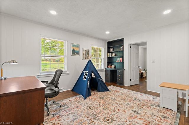 817 Clovelly Road, Winston-salem, NC 27106