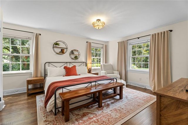 817 Clovelly Road, Winston-salem, NC 27106