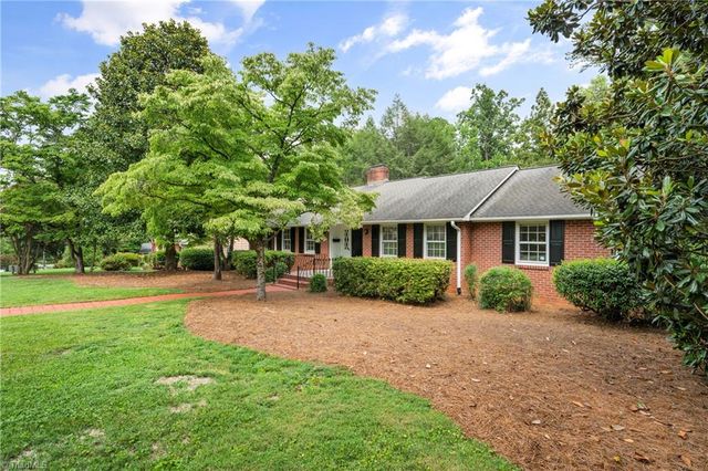 817 Clovelly Road, Winston-salem, NC 27106
