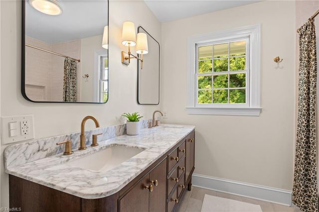 817 Clovelly Road, Winston-salem, NC 27106