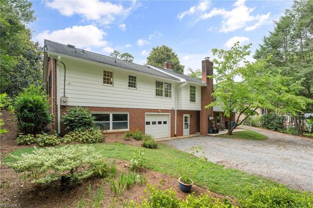 817 Clovelly Road, Winston-salem, NC 27106