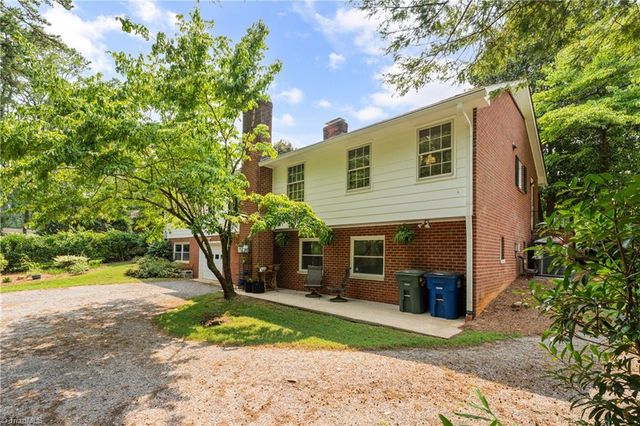 817 Clovelly Road, Winston-salem, NC 27106