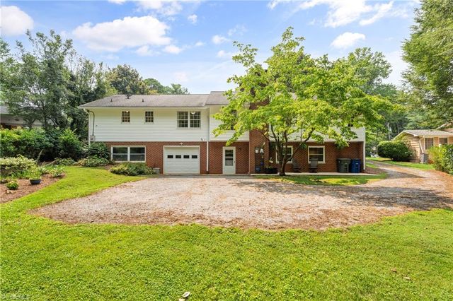 817 Clovelly Road, Winston-salem, NC 27106