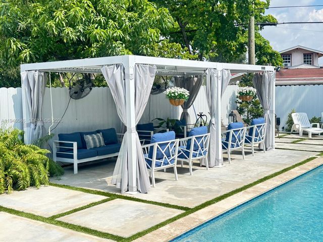 91 Glen Royal Pkwy, Miami, FL 33125