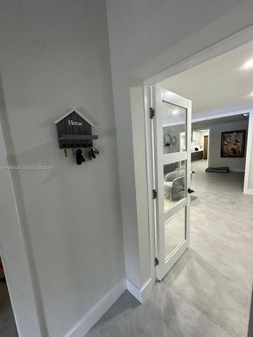 91 Glen Royal Pkwy, Miami, FL 33125