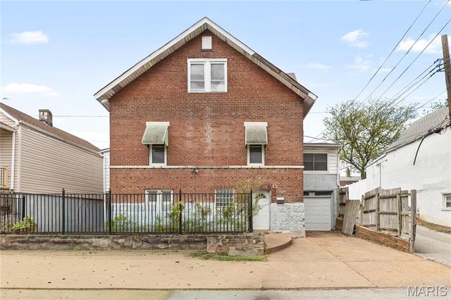 1719 Edwards Street, St Louis, MO 63110