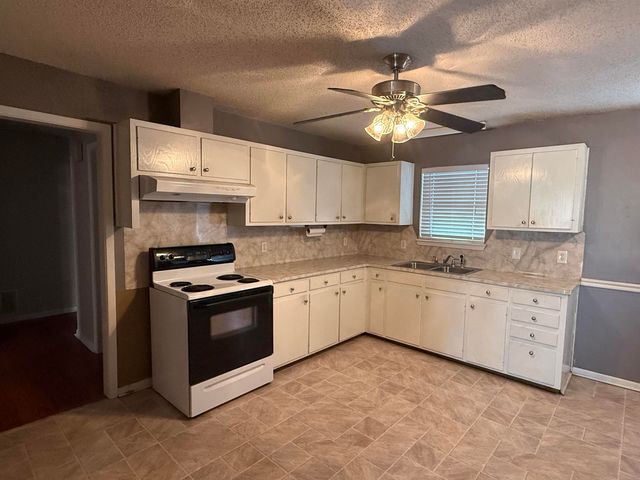 803 Silver Falls, Longview, TX 75604