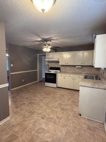 803 Silver Falls, Longview, TX 75604