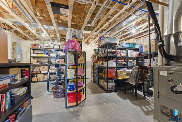 9700 W Broek Dr Drive, Sioux Falls, SD 57106