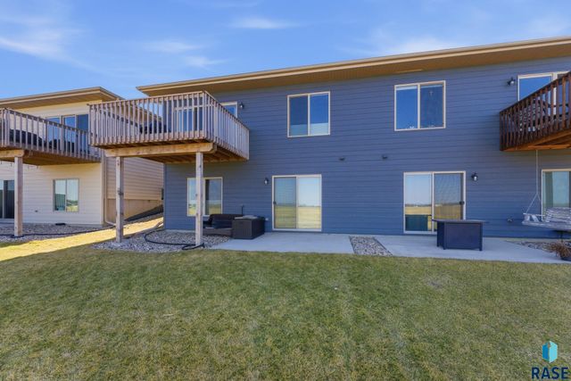 9700 W Broek Dr Drive, Sioux Falls, SD 57106
