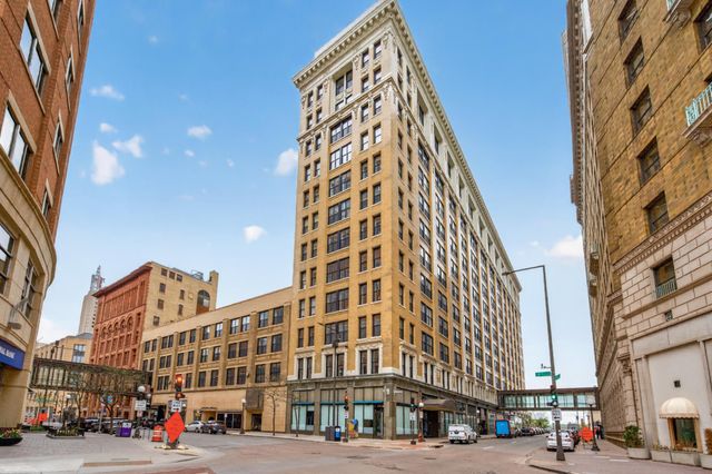 350 Saint Peter Street 511, Saint Paul, MN 55102