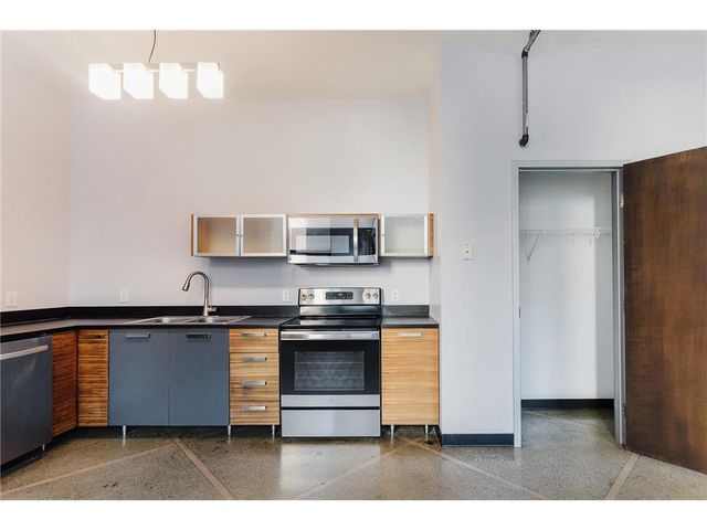 350 Saint Peter Street 511, Saint Paul, MN 55102