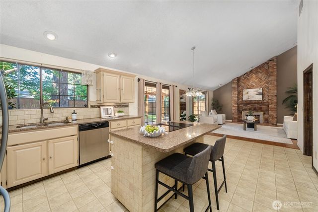 7705 132nd Street Ct E, Puyallup, WA 98373