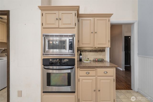 7705 132nd Street Ct E, Puyallup, WA 98373