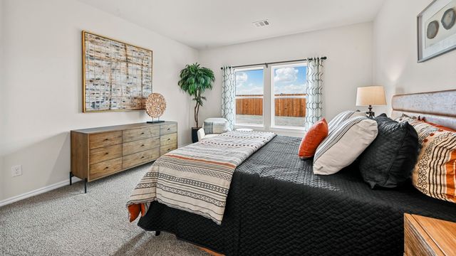 641 Glee Stem Road, Lavon, TX 75166