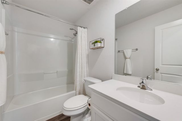124 Essex Drive, Mesquite, TX 75149