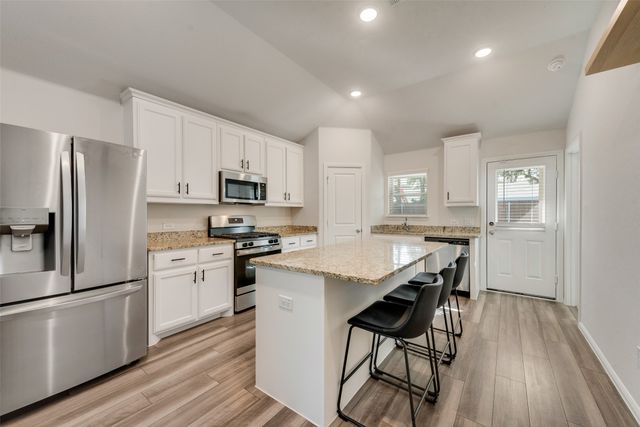 124 Essex Drive, Mesquite, TX 75149