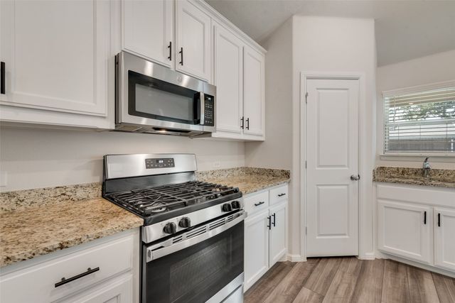 124 Essex Drive, Mesquite, TX 75149