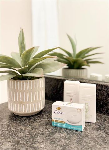 5736 Main Street, Flowery Branch, GA 30542