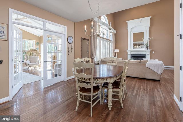 301 LONG MEADOW DR, Mullica Hill, NJ 08062