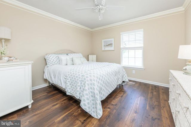 301 LONG MEADOW DR, Mullica Hill, NJ 08062