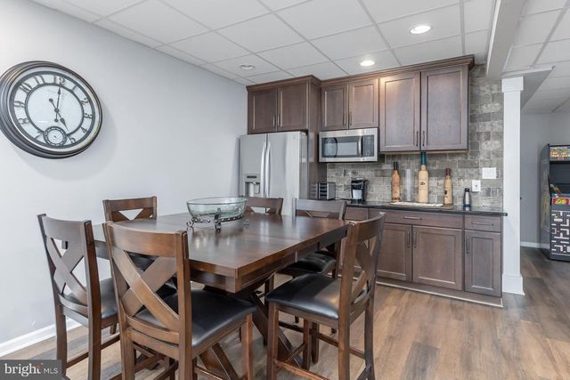 301 LONG MEADOW DR, Mullica Hill, NJ 08062