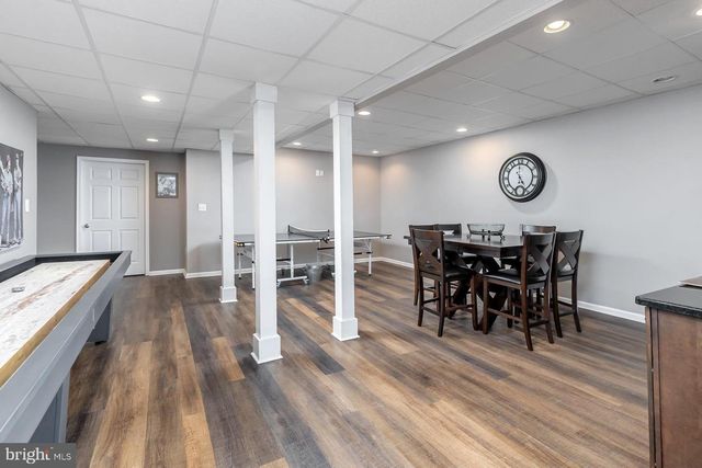 301 LONG MEADOW DR, Mullica Hill, NJ 08062