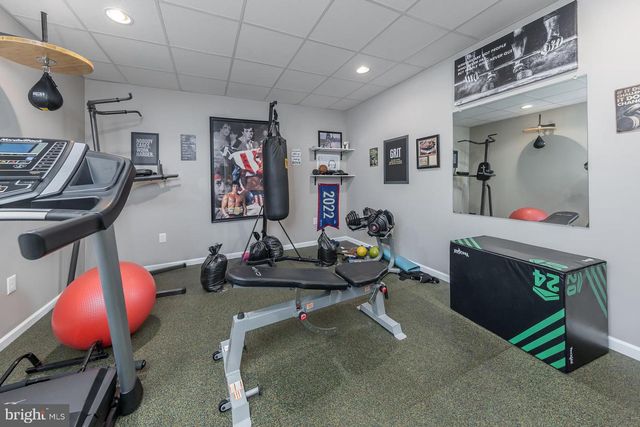 301 LONG MEADOW DR, Mullica Hill, NJ 08062