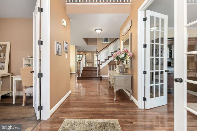 301 LONG MEADOW DR, Mullica Hill, NJ 08062