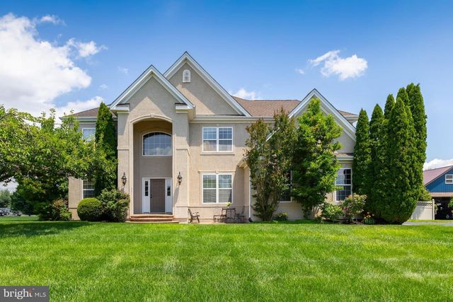 301 LONG MEADOW DR, Mullica Hill, NJ 08062