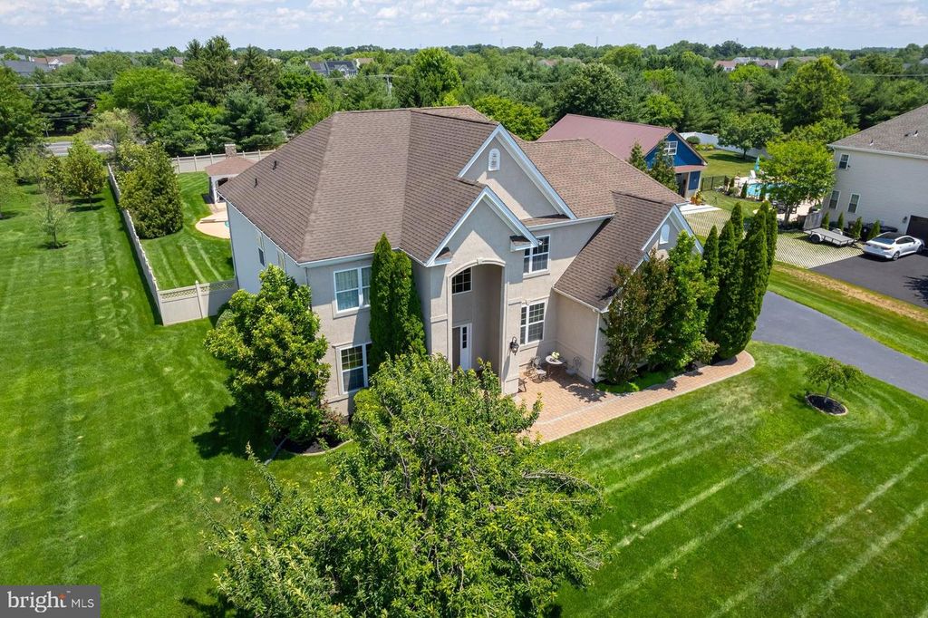 301 LONG MEADOW DR, Mullica Hill, NJ 08062