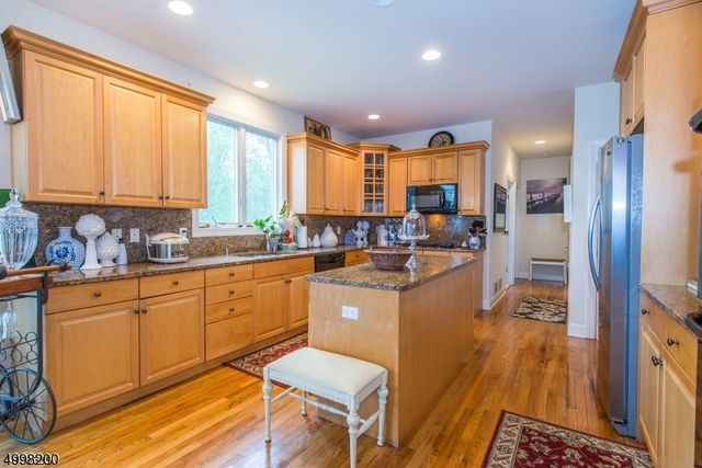 21 BONNIEVIEW LN, Montville Twp., NJ 07082
