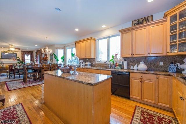 21 BONNIEVIEW LN, Montville Twp., NJ 07082