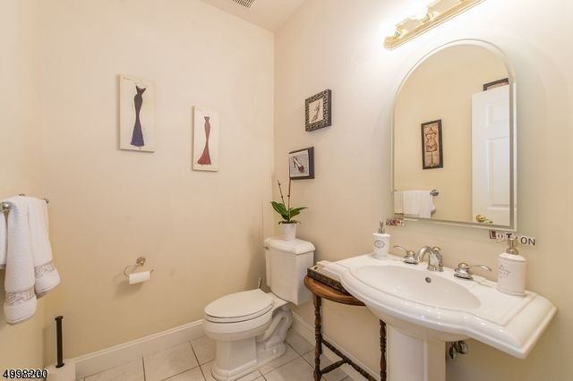 21 BONNIEVIEW LN, Montville Twp., NJ 07082
