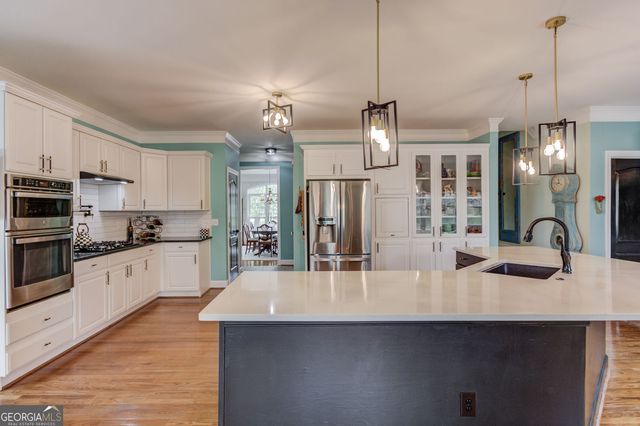 663 Gold Creek Drive, Dawsonville, GA 30534