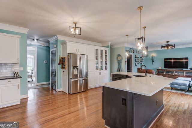 663 Gold Creek Drive, Dawsonville, GA 30534