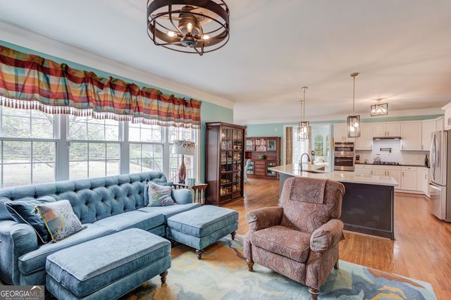 663 Gold Creek Drive, Dawsonville, GA 30534