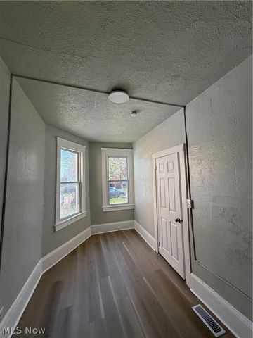 3514 W 58th Street DOWN, Cleveland, OH 44102