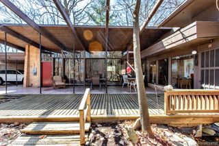 30875 Franklin Road, Franklin Village, MI 48025