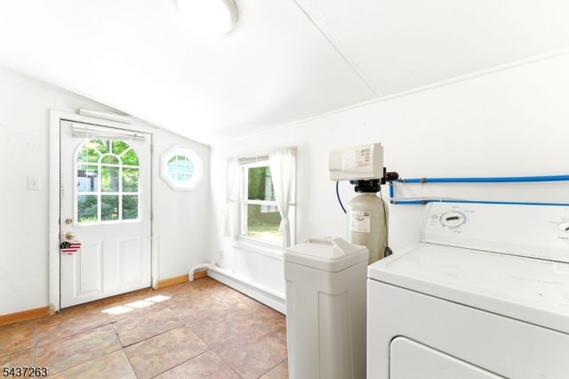54 Summit Dr, Wantage Twp., NJ 07461