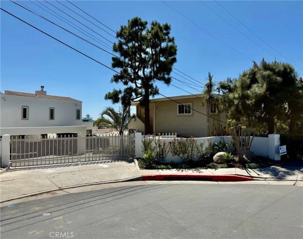 21712 Wesley Drive, Laguna Beach, CA 92651