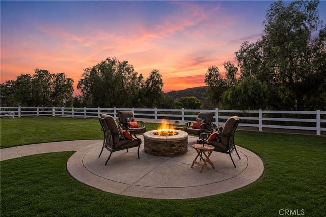 39099 Calle Jojoba, Temecula, CA 92592