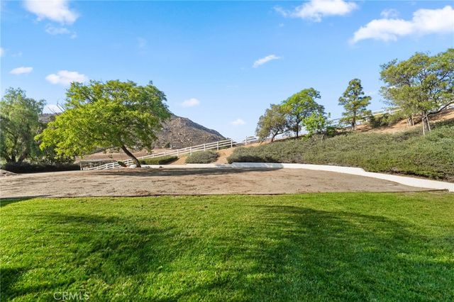 39099 Calle Jojoba, Temecula, CA 92592