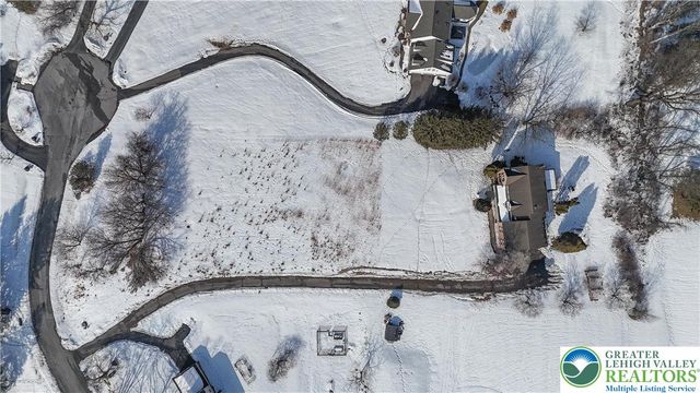 15 Spring Water Court, Easton, PA 18042