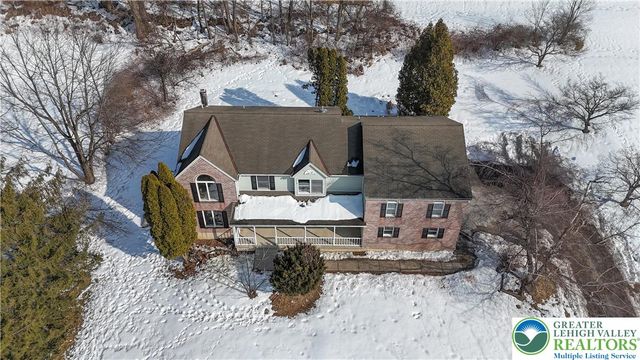 15 Spring Water Court, Easton, PA 18042