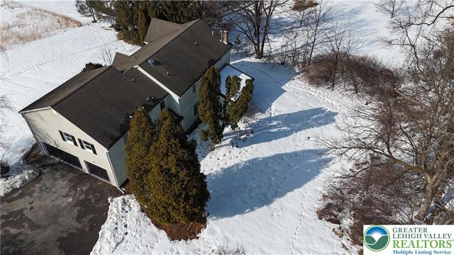 15 Spring Water Court, Easton, PA 18042