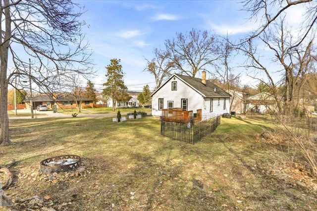 950 2nd Street, Baraboo, WI 53913