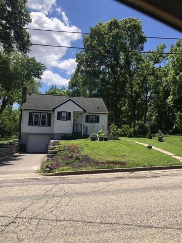 950 2nd Street, Baraboo, WI 53913