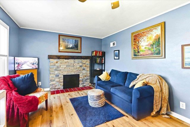 950 2nd Street, Baraboo, WI 53913