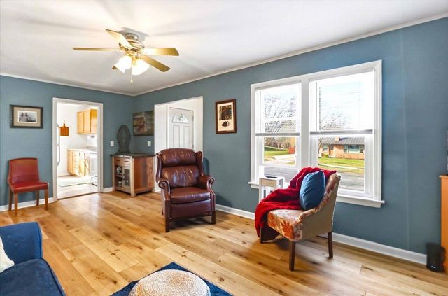 950 2nd Street, Baraboo, WI 53913